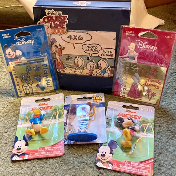 Disney Other - Disney Assorted Items - See Pictures for Details - Sealed Original Packaging